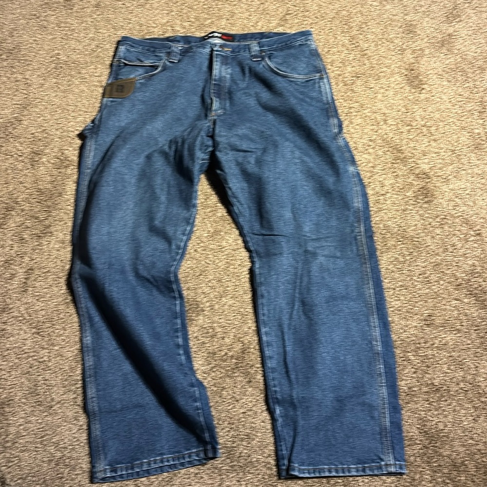 Men’s Wrangler 40×32 jeans